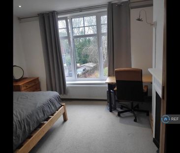 3 bedroom terraced house to rent - Photo 2