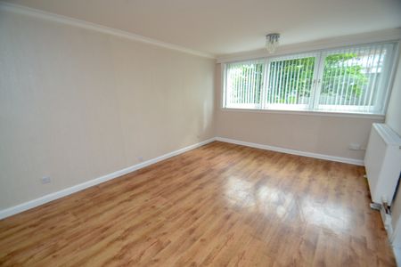 3 bed flat to rent in Hillpark Drive, Glasgow, G43 - Photo 5