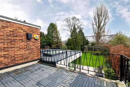 3 bedroom detached house to rent - Photo 2
