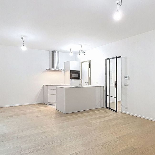 Appartement te huur in Ukkel voor € 1.500 met 1 slaapkamer - Foto 1