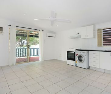 DUAL LIVING PLUS WORK FROM HOME OR EXTRA SPACE FOR FAMILY ACTIVITIE... - Photo 4