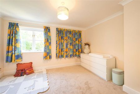 4 bedroom terraced house to rent - Photo 4