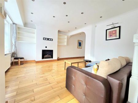 3 bedroom terraced house to rent - Photo 2