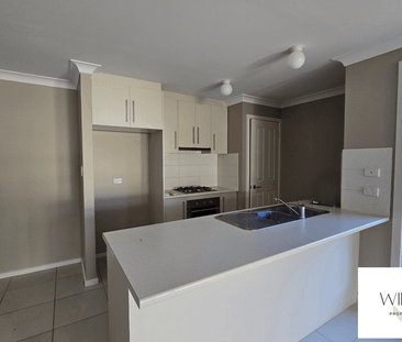 Freshly Painted 4-Bedroom Family Home in Eyre! - Photo 5