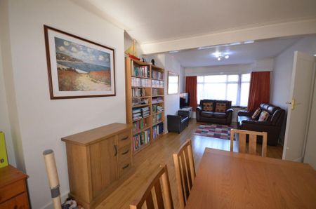 4 bedroom semi-detached house to rent - Photo 3