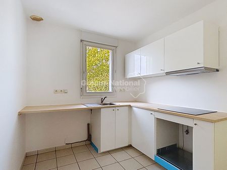 Location Maison 4 pièces 79m² NANTES 44300 - Photo 3