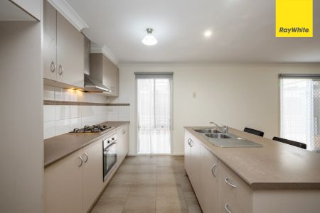 Space, Lifestyle and Comfort in a Prime Location - 1 CONNOLLY DRIVE, HARKNESS - Photo 4