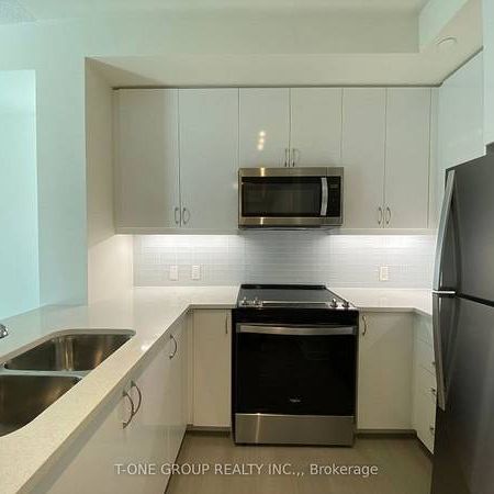 Yonge/Sheppard-New, Bright 1Bdrm+Den 1Bath - Photo 3