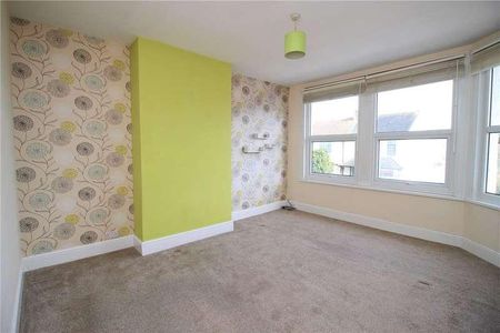 West Road, Shoeburyness, Southend-on-sea, Essex, SS3 - Photo 3