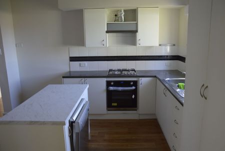 3 Bedroom Home - Photo 2