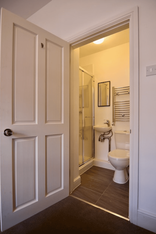 5 bedroom terraced house to rent - Photo 3