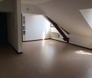 Location Appartement 1 pièce 30m² BESANCON 25000 - Photo 2