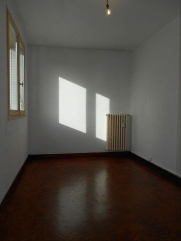 Location Appartement 4 pièces 66m² BESANCON 25000 - Photo 3