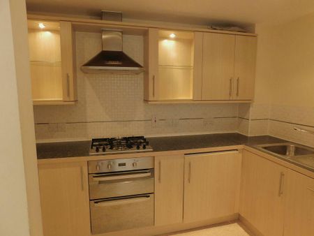 2 bedroom flat to rent - Photo 4