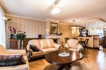 Szereg 300 m2, 6 pokoi, Klecina - Photo 2