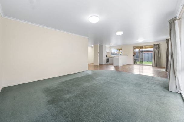 5 Jemacra Place, Mount Clear - Photo 1