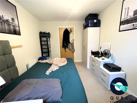 2 bedroom Flat To Rent - Photo 2