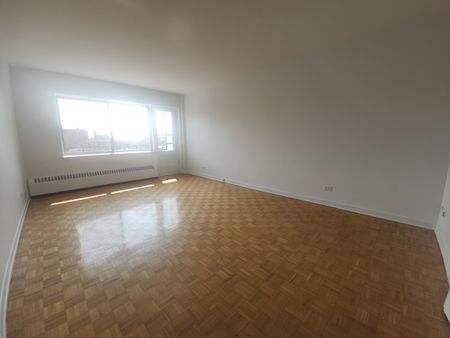 2300 Rue Saint Mathieu, #1608 - Photo 2