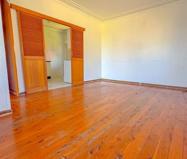 Home For Rent - Photo 4