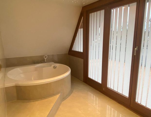 Wohnung mit gehobener Ausstattung zur Miete - Photo 1