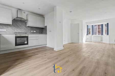 3 bed semi-detached house to rent in Ryder Road, Leicester, LE3 - Photo 2