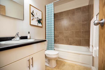70 Donwood Drive - Photo 2