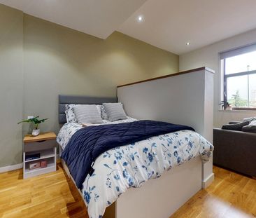 Apt 15, Q Two Residence - Photo 3