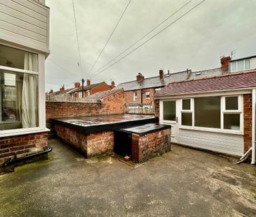 3 bedroom terraced house to rent - Photo 5