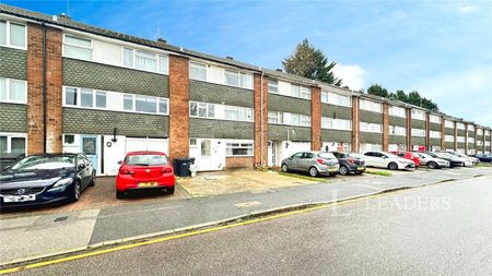 5 bedroom house to rent Brendon Avenue, Luton, Bedfordshire, LU2 - Photo 5