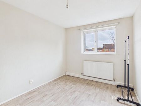 1 bedroom semi-detached house to rent - Photo 3