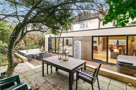Sutherland Grove, Putney, London, SW18 5QU - Photo 5