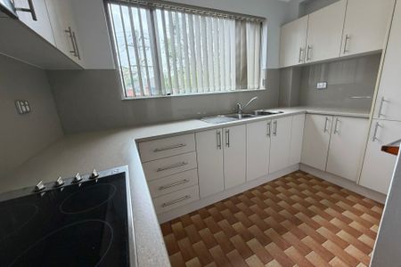 View Wednesday at 2.30pm - 2.45pm - Photo 2