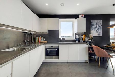 2 bedroom flat to rent - Photo 4