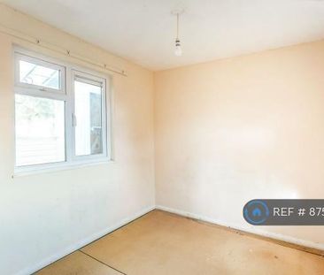 2 bedroom maisonette to rent - Photo 3
