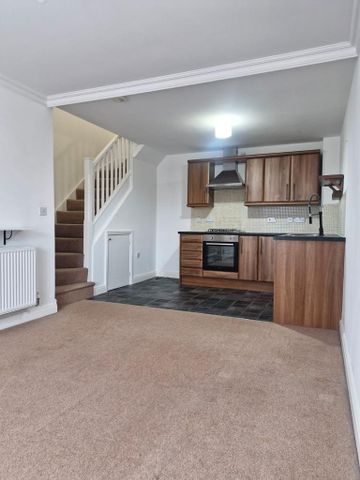 1 bedroom townhouse to rent - Photo 2