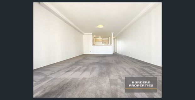 Spacious Two-Bedroom Apartment in Museum Tower - Photo 1