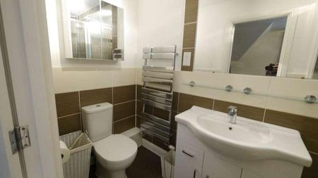 Sovereign Place, Hatfield, AL9 - Photo 4