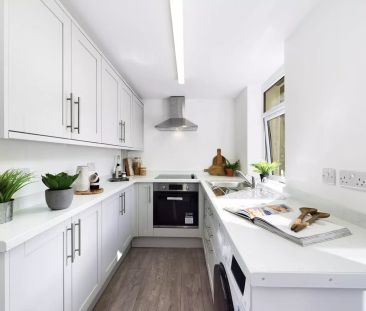 5 Bedroom House - Photo 6