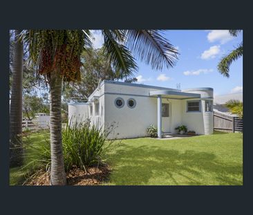 Costal Comfort Awaits - Photo 6