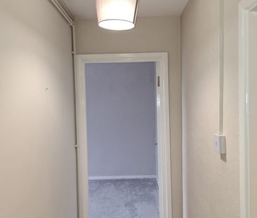 1 Bed Flat, Ashley Road, BS6 - Photo 2