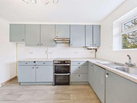 High Street, Caterham - �cm, CR3 - Photo 2