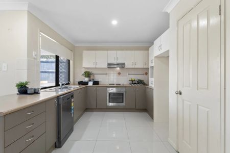 The Perfect Balance Of Lifestyle And Convenience - Photo 3