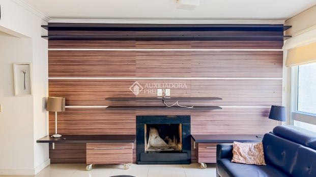 Apartamento com 3 quartos e 135m² para alugar em Passo d'Areia, Porto Alegre. - Foto 1