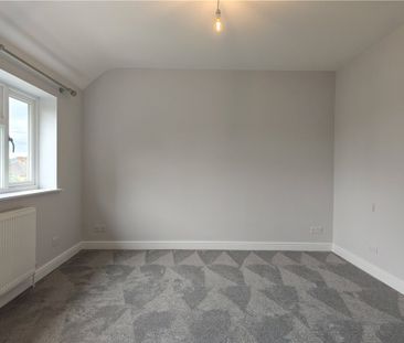 Rydes Hill Road, Guildford, Surrey, GU2 9SP - Photo 3