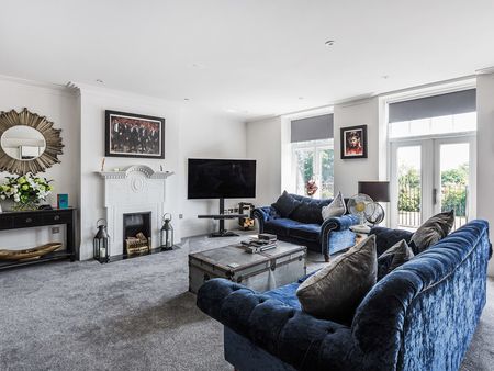 Ref: SM - Horsehill - Photo 2