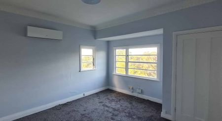 Fully refurbished - new kitchen & bathroom - Photo 2