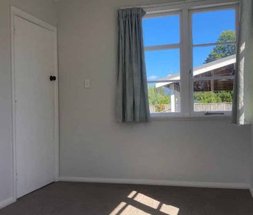 Lovely family home - Photo 5