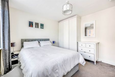 17 Larkfield View, Clay Farm, Leopardstown, Dublin 18, County Dublin - Photo 5