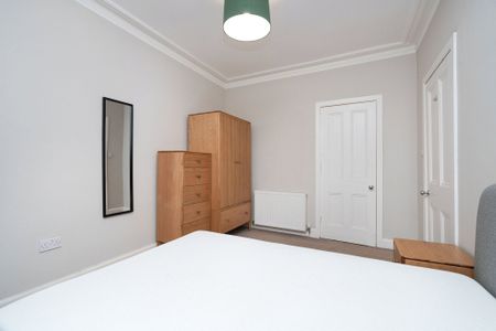 109/16 (3f4), Broughton Road - Photo 3