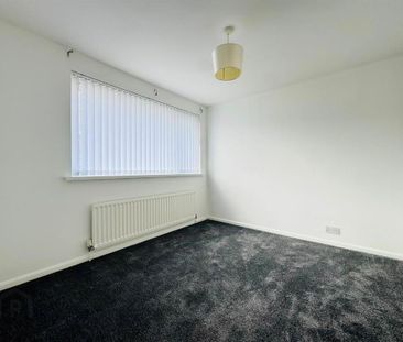9 Glenkyle Avenue, Newtownabbey, BT36 6SR - Photo 2